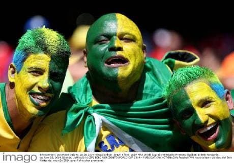 Brazil s fans 2014 FIFA World Cup at the Estadio Mineirao Stadium in Belo Horizonte on June 28, 2014.(Xinhua LixMing)(rh) (SP) BELO HORIZONTE-WORLD CUP 2014-- 