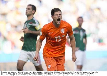 Klaas Jan Huntelaar Photo during the celebration of a goal in the match Netherlands vs Mexico, corresponding to the second round, 51 th game of the World Cup Brazil 2014, in xOSVALDOxAGUILARx 