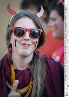 BRUSSELS, BELGIUM: A Red Devils fan pictured before the viewing on a big screen of the round of 16 soccer match near the King Baudouin-Boudewijn stadium (Heizel-Heysel), during the 2014 FIFA World Cup, Tuesday 01 July 2014. JASPERxJACOBS  Aufmacher premiumd sexy 10830
