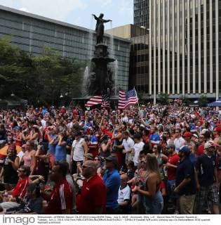 July 1, 2014 - Cincinnati, Ohio, U.S - Soccer fans fill Fountain Square on Tuesday, July 1, 2014. USA Fans - ZUMAc19