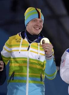 LOCH Felix Team GER Olympiasieger mit DEMCHENKO Albert und ZOEGGELER Armin Olympische Winterspiele Sochi 2014 Rodeln Siegeehrung der Maenner am 10.Februar 2014 in Sochi 