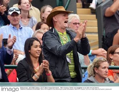 Nick Kyrgios s Father and daughter try to rally him on Court 1 