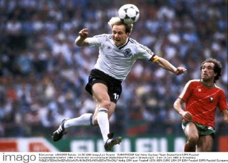 RUMMENIGGE Karl Heinz Kapitaen Team Deutschland UEFA Fussball Europameisterschaften 1984 in Frankreich Vorrundenspiel Deutschland-Portugal in Strassburg 0 : 0 am 14.Juni 1984 in Strassburg 