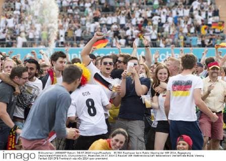 20.500 Zuschauer beim Public Viewing der WM 2014, Begegnung Deutschland-Frankreich, Olympiastadion, Muenchen.04.07.2014 Â