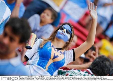 BRASILIA: Argentina s supporter pictured prior to the quarter final match in Estadio Nacional Mane Garrincha, in Brasilia, during the 2014 FIFA World Cup, Saturday 05 July 2014. BRUNOxFAHY  Aufmacher premiumd sexy 11607