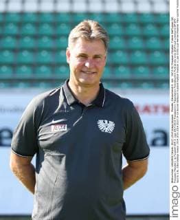 Münster, Deutschland 4. Juli: 14 15 SC Preussen Münster. Trainer Ralf Loose (SC Preussen Münster). rp