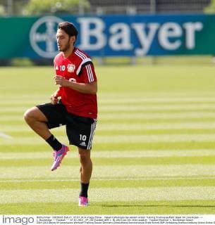 Hakan Calhanoglu bei seinem ersten Training Trainingsauftakt Bayer 04 Leverkusen --- 1. Bundesliga --- Fussball --- 07.07.2014 , EP_JSE