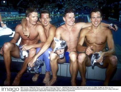 GROSS Michael Team GER Weltmeister ueber 4 x 200m Staffel der Maenner mit Sick,Zessner und Pfeiffer Schwimm Weltmeisterschaften 1991 in Perth 
