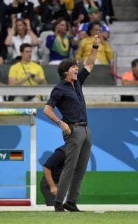 08.07.2014, Fussball WM 2014 in Brasilien, Halbfinale, Brasilien - Deutschland, im Estadio Mineirao, Belo Horizonte. Bundestrainer Joachim Löw (Deutschland) jubelt. 