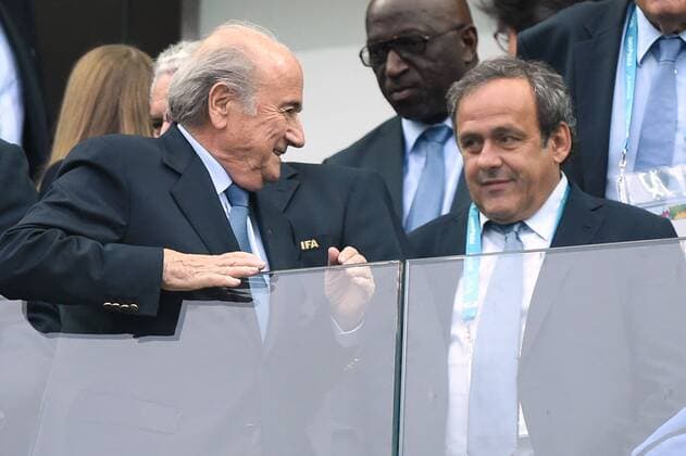 v.li:FIFA Präsident Joseph Sepp BLATTER (SUI) mit Uefa Präsident Michel PLATINI (FRA) auf der Ehrentribüne. Niederlande (NED)-Argentinien (ARG) 2-4 n.E. Halbfinale,Semifinale,4.Runde,Spiel 62, am 09.07.2014 in Sao Paulo. Fussball Weltmeisterschaft 2014 in Brasilien vom 12.06. - 13.07.2014.