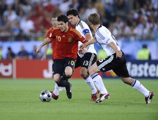 FABREGAS Cesc und BALLACK Michael UEFA Fussball Europameisterschaften 2008 in der Schweiz und Oesterreich. Finale in Wien im Ernst Happel Stadion Deutschland-Spanien 0:1 