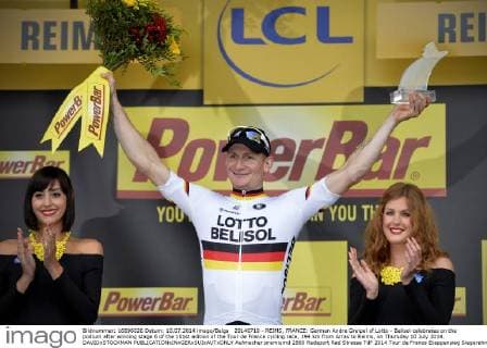 20140710 - REIMS, FRANCE: German Andre Greipel of Lotto - Belisol celebrates on the podium after winning stage 6 of the 101st edition of the Tour de France cycling race, 194 km from Arras to Reims, on Thursday 10 July 2014. DAVIDxSTOCKMAN  Aufmacher premiumd 2860