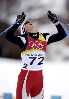 BJORGEN Marit NOR 2.Platz 10km klassisch Olympische Winterspiele 2006 in Turin Skilanglauf im Ziel 
