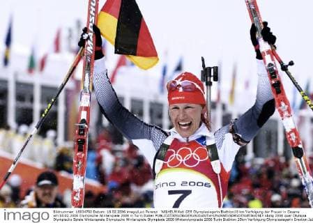 WILHELM Kati GER Olympiasiegerin Biathlon10 km Verfolgung der Frauen in Cesana am 18.02.2006 Olympische Winterspiele 2006 in Turin Italien 