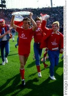MATTHÄUS MATTHAEUS Lothar Jubel nach Tor Deutsche Meisterschaft für den FC Bayern in der Saison 1985-1986 