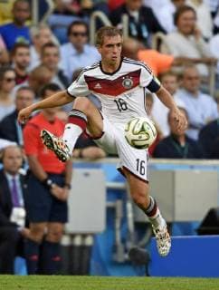 13.07.2014, Fussball WM 2014 - Finale: Deutschland - Argentinien in Rio de Janeiro, Maracana Stadion. Philipp Lahm (Deutschland) am Ball. 