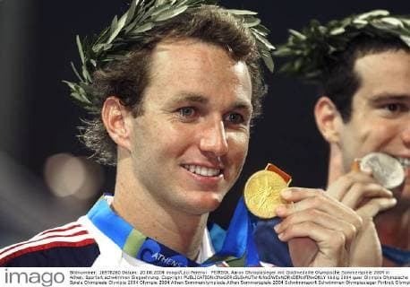 PEIRSOL Aaron Olympiasieger mit Goldmedaille Olympische Sommerspiele 2004 in Athen. Sportart schwimmen Siegeehrung. Copyright 