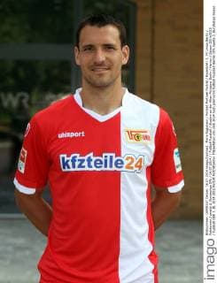 Mario Eggimann Portrait Portraet Porträt Einzelbild 1. FC Union Berlin Fototermin zweite 2. Bundesliga DFL 16.07.2014 Fußball Fussball Stadion an der Alten Försterei Berlin Herren Saison 2014 2015