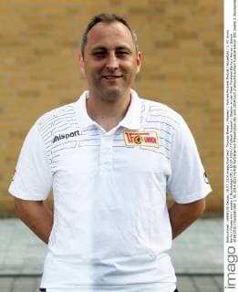 Thomas Riedel Masseur Portrait Portraet Porträt Einzelbild 1. FC Union Berlin Fototermin zweite 2. Bundesliga DFL 16.07.2014 Fußball Fussball Stadion an der Alten Försterei Berlin Herren Saison 2014 2015