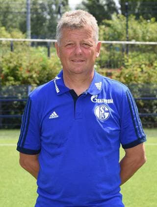17.07.2014, Fussball, Saison 2014-2015, 1. Bundesliga, Offizieller Mannschafts und Portrait Termin des FC Schalke 04 in Gelsenkirchen, , Co Trainer Peter Hermann (Schalke 04)