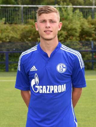 17.07.2014, Fussball, Saison 2014-2015, 1. Bundesliga, Offizieller Mannschafts und Portrait Termin des FC Schalke 04 in Gelsenkirchen, , Max Meyer (Schalke 04)