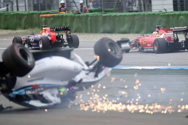 Felipe MASSA (BRA),Williams F1 überschlägt sich in der ersten Kurve,Unfall,Überschlag. Motorsport:Rennen.Formel 1,Grand Prix GP von Deutschland Hockenheimring,Saison2014,am 20.07.2014.