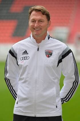 Ralph Hasenhüttl, Trainer (FC Ingolstadt), Einzelbild, FC Ingolstadt 04, Fussball, Männer, , 2. Bundesliga, Saison 2014 2015