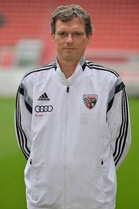 Michael Henke, CoTrainer (FC Ingolstadt), Einzelbild, FC Ingolstadt 04, Fussball, Männer, , 2. Bundesliga, Saison 2014 2015