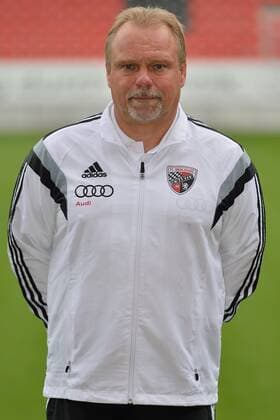 Matthias Zinner (Zeugwart), FC Ingolstadt 04, Einzelbild, FC Ingolstadt 04, Fussball, Männer, , 2. Bundesliga, Saison 2014 2015