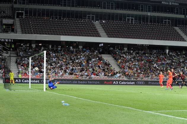 Dario Cvitanich (Nice) Jeremy Mathieu (Barcelone) FOOTBALL : Nice vs Barcelone - Match amical - 02 08 2014 N.LeGouic FEP Panoramic 