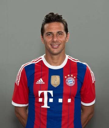 FUSSBALL 1. BUNDESLIGA SAISON 2014 2015 Fototermin beim FC Bayern München 09.08.2014 Claudio Pizarro Foto: Pressefoto ULMER Axel Grundler xxNOxMODELxRELEASExx 