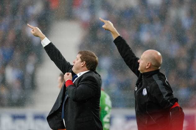 20140817 - GENT, BELGIUM: Gent s head coach Hein Vanhaezebrouck and Gent s assistant coach Peter Balette pictured during the Jupiler Pro League match between KAA Gent and Zulte Waregem, in Gent, Sunday 17 August 2014, on day 4 of the Belgian soccer championship. BRUNOxFAHY Aufmacher kurios 20206718