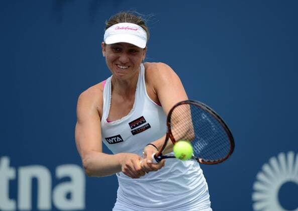 Mona Barthel (GER) in Aktion. Connecticut Open 2014, New Haven, United States.