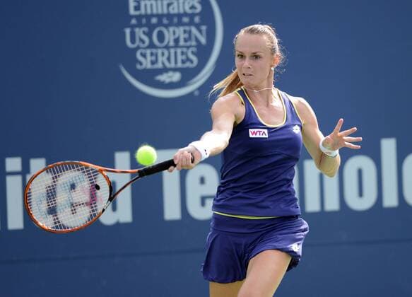Magdalena Rybarikova (SVK) in Aktion. Connecticut Open 2014, New Haven, United States.