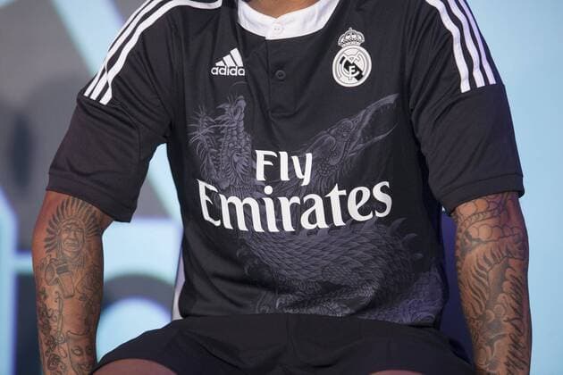 Real s Marcelo during the presentation of the Real Madrid s new Champions League kit at the Santiago Bernabeu stadium in Madrid, Spain. May 26, 2013.  (2014082621038)