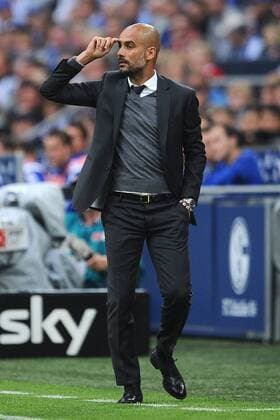 Fußball 1. Bundesliga 2. Spieltag: Schalke 04 - Bayern München am 30.08.2014 in der Veltins Arena in Gelsenkirchen Josep Pep Guardiola ( Trainer München )