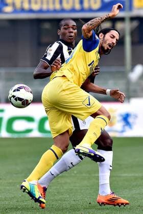 Mg Verona 30 08 2014 - serie A - Chievo Verona AC Juventus Turin - foto MatteoxGribaudi Image Pictured: Angelo Ogbonna-Ezequiel Schelotto 