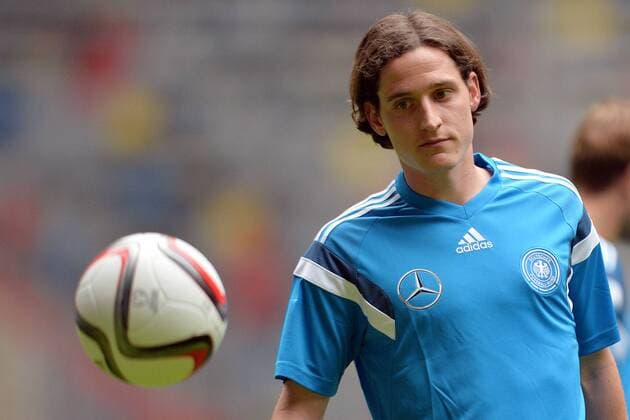 Deutschland Abschlusstraining --- Fussball --- International --- 02.09.2014 Sebastian Rudy (Deutschland), Aktion, Einzelbild, halbe Figur