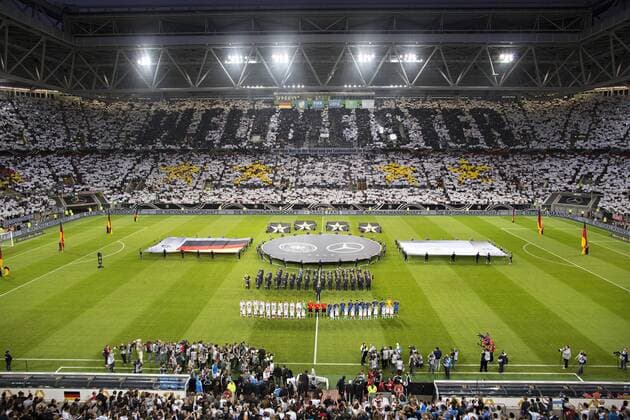 Düsseldorf, 03.09.2014, Esprit Arena Choreographie für den Weltmeister Deutschland - mm
