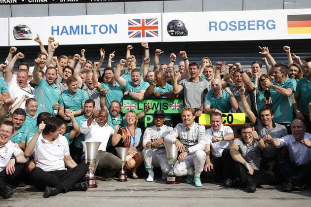 Motorsports: FIA Formula One World Championship 2014, Grand Prix of Italy, Toto Wolff (AUT, Mercedes AMG Petronas F1 Team), Anthony Hamilton, 44 Lewis Hamilton (GBR, Mercedes AMG Petronas F1 Team), 6 Nico Rosberg (GER, Mercedes AMG Petronas F1 Team), Paddy Lowe (GBR, Mercedes AMG Petronas F1 Team), xHOCHxZWEIx