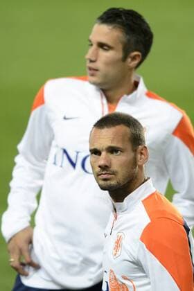 Wesley Sneijder, front, and Robin Van Persie of Netherlands pictured during the training before the Czech Republic vs Netherlands qualification match for football European Cup, Prague, Czech Republic, September 8, 2014. (CTKxPhoto MichalxKamaryt) CTKPhotoOF201409081440701  kmt 5