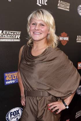 Justine Kish CELEBRITES : Premiere d Ultimate Fighter (FOX) - Hollywood - 09 09 2014 ChrisElise PanoramicUSA 