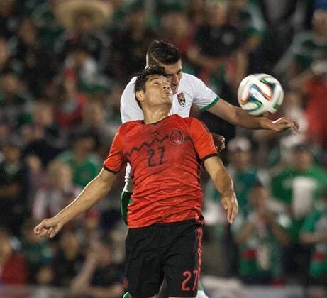 Sept. 9, 2014 - Commerce City, Colorado, U.S - Mexican National Team F JAVIER OROZCO, front, goes up for a header during the 2nd. half at Dicks Sporting Goods Park Tuesday night . Mexico beats Bolivia 1-0 in an Int l Friendly match. Soccer 2014 - Mexico beats Bolivia 1-0 - ZUMAav4_