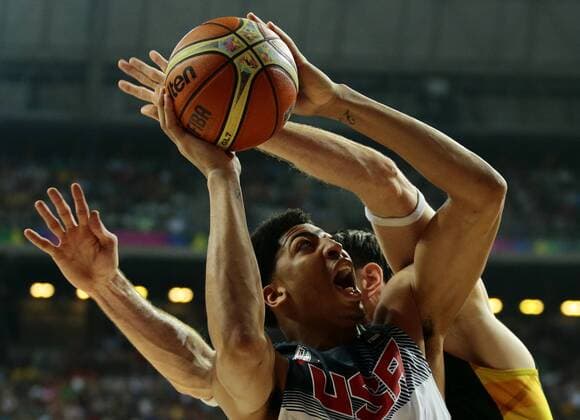 (140912) -- BARCELONA, -- Anthony Davis (Front) of the United States vies for the ball during the semifinal match with Lithuania at the 2014 FIBA Basketball World Cup Spain in Barcelona Sept. 11, 2014. The United States won 96-68. Pau Barrena) (vf) (sp) (SP)SPAIN-BARCELONA-BASKETBALL-WORLD CUP-SEMIFINAL e PauxBarrena 