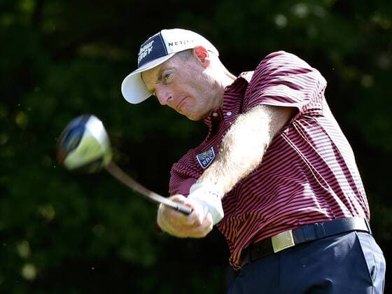 Jim Furyk drives No. 3 during the second round of the PGA Golf Herren Tour Championship at East Lake Golf Club on September 12, 2014, in Atlanta.  AJP2014091206