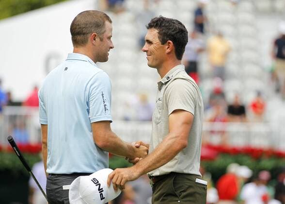 September 12, 2014: Chris Kirk shakes hands with Billy Horschel after completing the day in the second round of the FedEx Cup - The Tour Championship at East Lake Golf Club in Atlanta, Georgia. GOLF: SEP 12 PGA Golf Herren - TOUR Championship by Coca-Cola - Second Round Icon20373235 EDITORIAL USE ONLY
