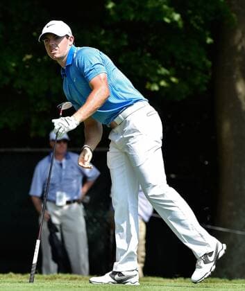 Rory McIlroy watches his ball after he drives No. 3 where he scores a birdie during the third round of the PGA Golf Herren Tour Championship at East Lake Golf Club on September 13, 2014, in Atlanta.  AJP2014091305