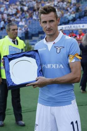 Miroslav Klose receives an award for his career . Klose premiato Roma 14-09-2014 Stadio Olimpico, Football Calcio Serie A Lazio. andreaxstaccioli