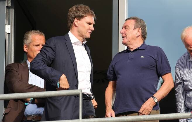 14.09.2014, Hannover Fussball, Fußball, Bundesliga Saison 2014 - 2015, HDI Arena, 3. Spieltag, Hannover 96 - Hamburger SV 2:0 Carsten Maschmeyer (L) und Gerhard Schröder (R) - Schroeder