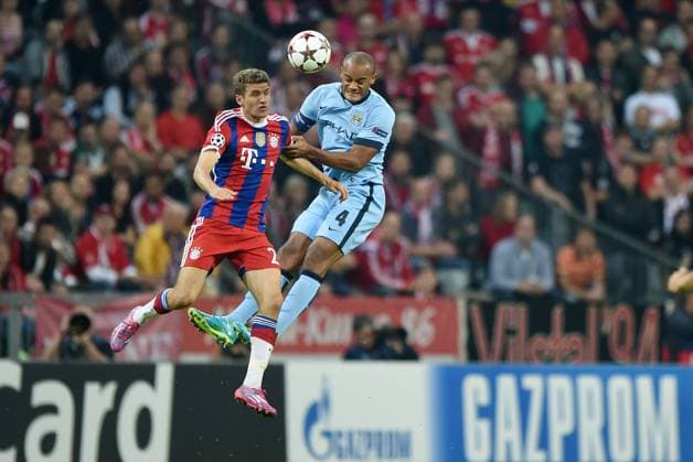 FUSSBALL CHAMPIONS LEAGUE SAISON 2014 2015 Vorrunde FC Bayern München - Manchester City 17.09.2014 Thomas Mueller (li, FC Bayern München) gegen Vincent Kompany (Manchester City) 
